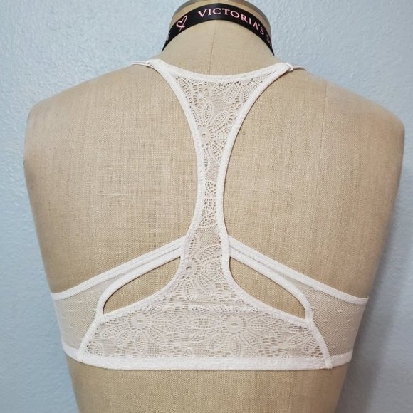 VS lace demi bra 32C NWT - Picture 3 of 6